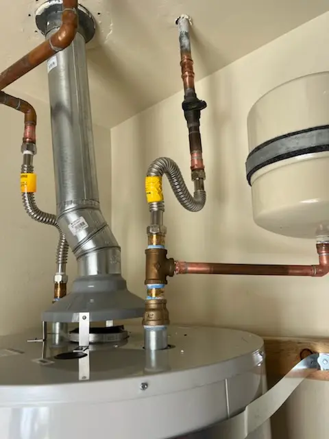 Water heater installation and plumbing repair in Lowry Park North